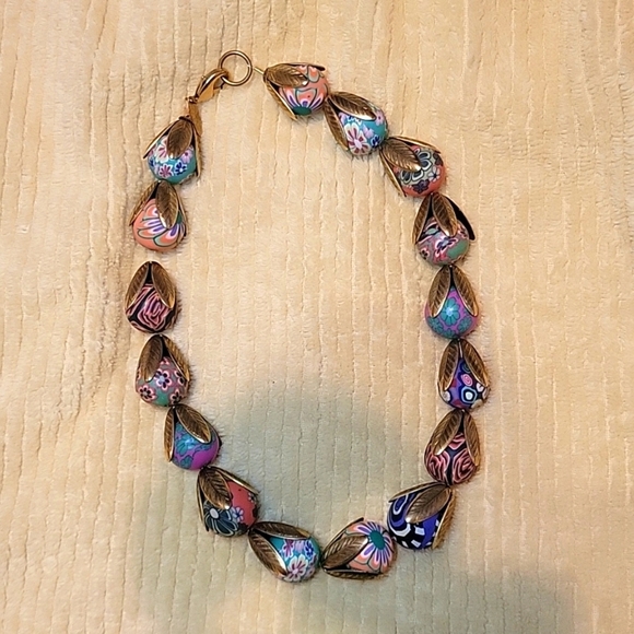 Vintage Lenora Dame tulip bead necklace like new - Picture 1 of 5